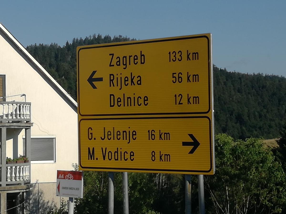 Kuca Za Odmor "Jasna" Lägenhet Crni Lug Exteriör bild