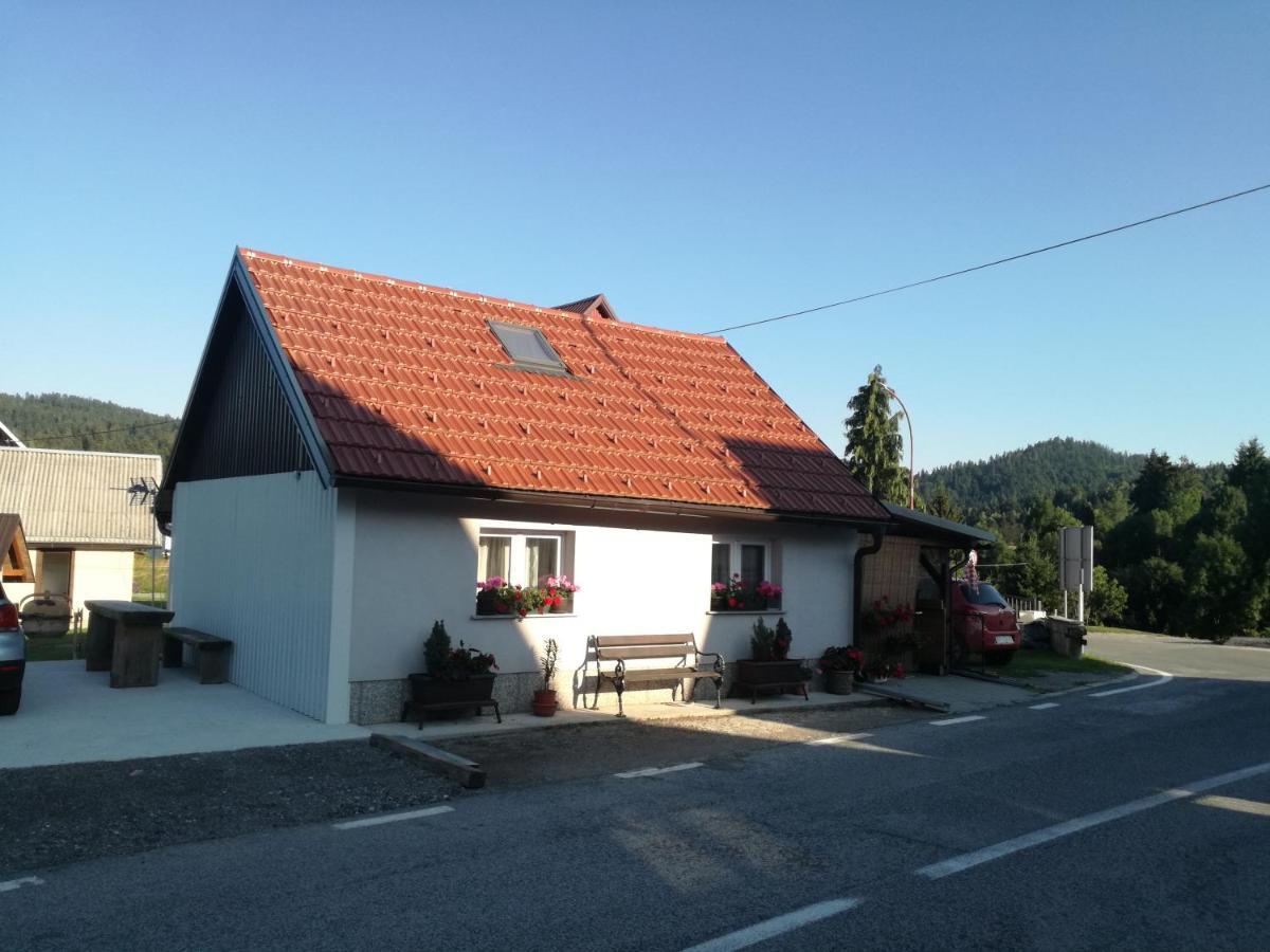 Kuca Za Odmor "Jasna" Lägenhet Crni Lug Exteriör bild