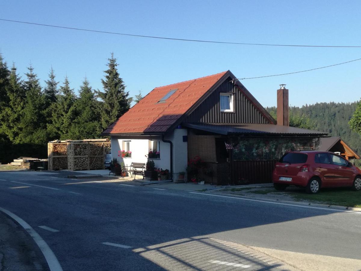 Kuca Za Odmor "Jasna" Lägenhet Crni Lug Exteriör bild