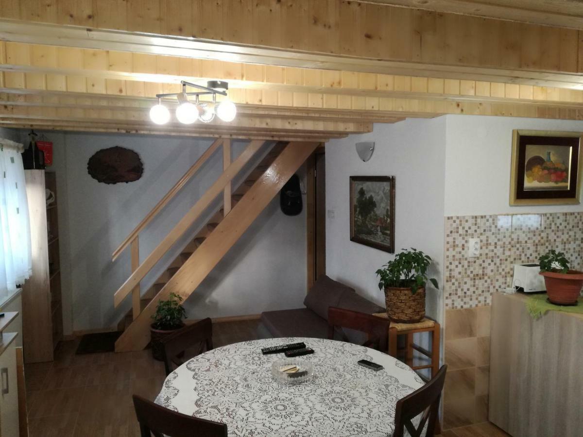 Kuca Za Odmor "Jasna" Lägenhet Crni Lug Exteriör bild